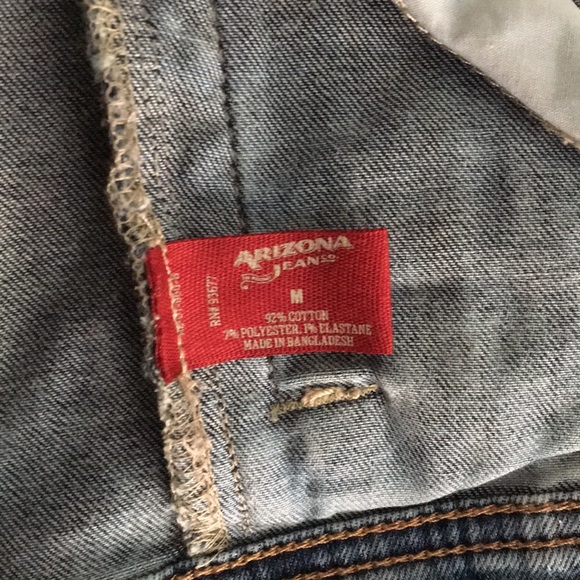 Women’s Arizona JeanCo short jean jacket - Picture 3 of 8